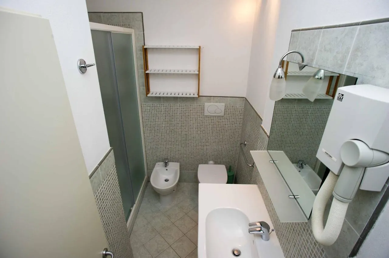 Il Caubbio Apartment Lacona 0*,